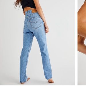 Levi’s 70s high rise slim straight